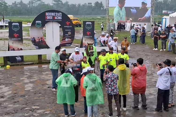 Pacuan Kuda Tegalwaton, Pacuan kuda tegalwaton, pacuan kuda tegalwaton 2025, tegalwaton, Menikmati Wisata Murah dengan Menonton Pacuan Kuda di Tegalwaton
