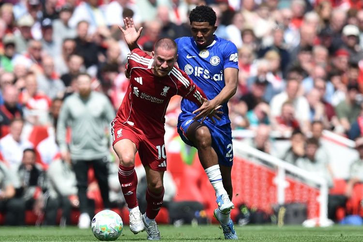 Stadion Anfield, Liverpool, Chelsea, Ryan Gravenberch, Enzo Fernandez, Liga Inggris, Liverpool vs Chelsea, Hasil Liverpool Vs Chelsea 1-1: Gagal Menang Lagi, The Reds Terancam Turun Posisi