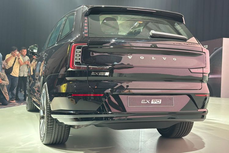Peluncuran Volvo EX90