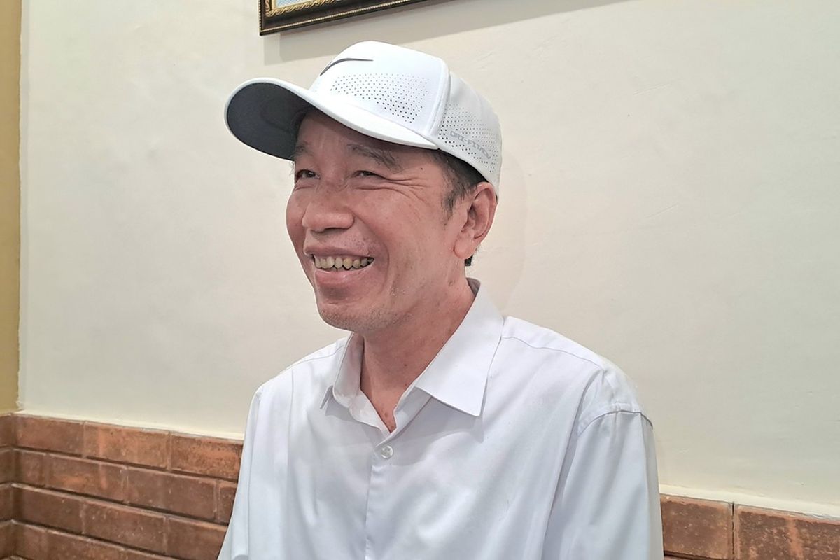 Karanganyar, Jokowi, rumah lama, rumah pensiun, Jokowi Pilih Tetap di Rumah Lama, Tak Akan Tempati Rumah Pensiun di Karanganyar, Lebih Nyaman di Rumah Lama di Sumber, Rumah Pensiun Akan Difungsikan Jadi Ruang Publik, Awal Rencana Rumah Pensiun Sejak 2017, Progres Pembangunan Capai 95 Persen, Lokasi Strategis di Jalur Solo–Karanganyar, Warga Harapkan Kontribusi Jokowi
