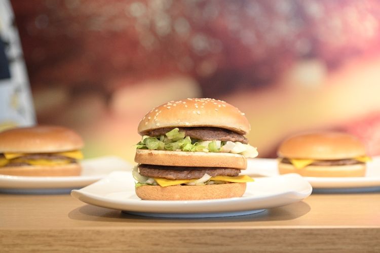 jepang, kartu Pokemon, Artikel makanan, mcdonalds jepang, mcdonalds jepang kartu pokemon, Promo Kartu Pokemon McDonald’s Jepang, Berujung Buang-buang Makanan