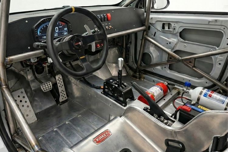 modifikasi BYD Atto 1, kecerdasan buatan, mobil balap, Imajinasi Jikalau BYD Atto 1 Dibekali Mesin Diesel