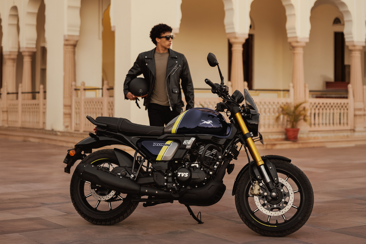 TVS Motor Company Indonesia, TVS Ronin, TVS Ronin 2026 Resmi Meluncur, Punya Warna Baru Midnight Blue