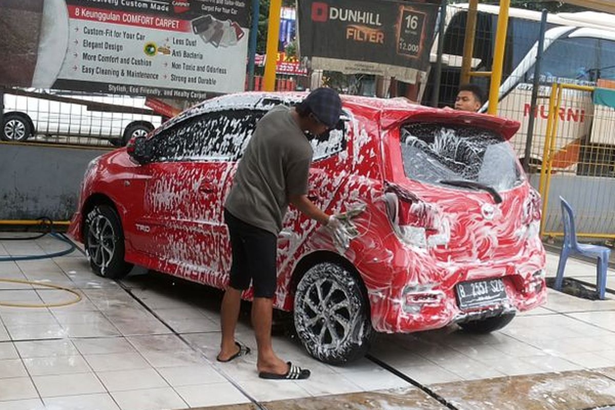 mencuci mobil, cuaca tak menentu, Cuaca Tak Menentu, Kapan Waktu Ideal Mencuci Mobil?