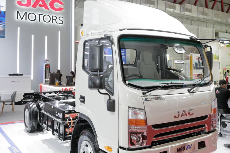 kendaraan niaga, JAC Motors, GIICOMVEC 2026, JAC Motors Pamerkan 3 Kendaraan Niaga Listrik