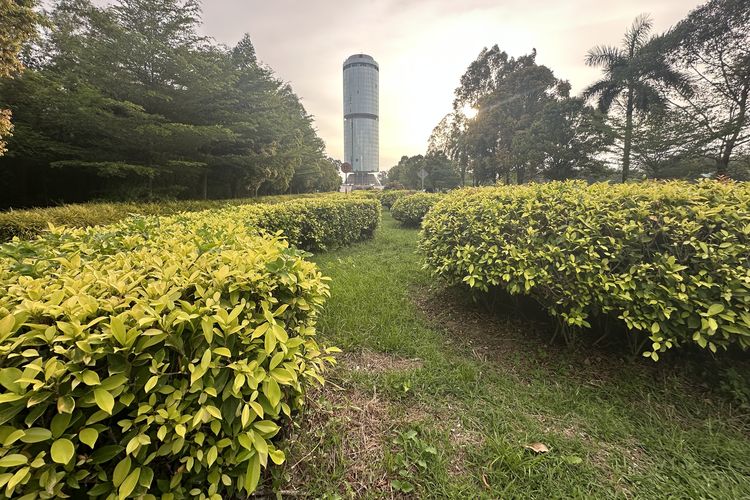 Menara Tun Mustapha, wisata di malaysia, menara tun mustapha, Wisata di Sabah, Wisata di Kota Kinabalu, obyek wisata di Kota Kinabalu, obyek wisata di Sabah, Wisata ke Menara Tun Mustapha, Bangunan Mirip Roket di Kota Kinabalu