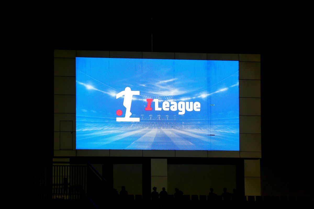 Belanda, Jan Olde Riekerink, Johnny Jansen, jean-paul van gastel, Peter de Roo, Super League 2025-2026, Fenomena Pelatih Belanda di Super League 2025: Empat Nama, Empat Cerita, Satu Filosofi