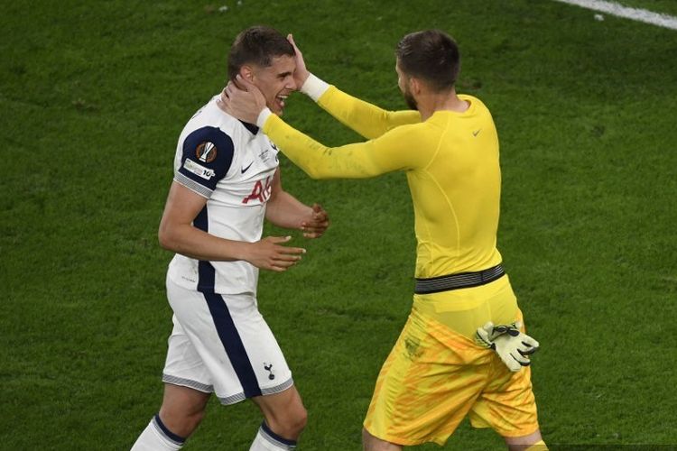 Inter Milan, Liga Italia, bursa transfer, Guglielmo Vicario, Walter Zenga, Walter Zenga Sebut Tiga Kandidat Pengganti Yann Sommer di Inter Milan