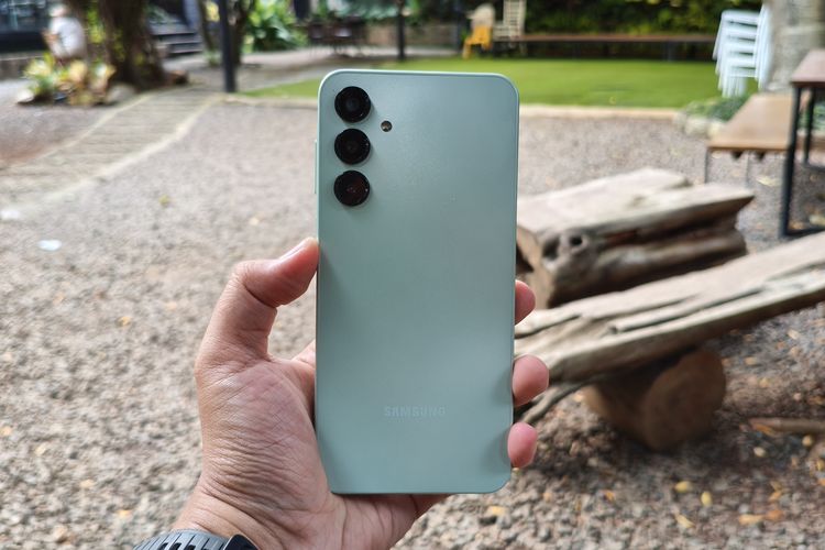 iPhone 16, Counterpoint, Galaxy A16, Samsung, iPhone 17, apple, counterpoint, iphone 16, galaxy a56, galaxy a36, galaxy A16, Juara Bertahan, iPhone 16 Masih Jadi Ponsel Terlaris Dunia Versi Counterpoint