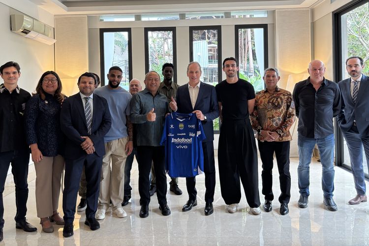 Timnas Indonesia, FIFA Series 2026, Persib Bandung, Layvin Kurzawa, Dukungan Layvin Kurzawa Untuk Penggawa Persib di Timnas Indonesia