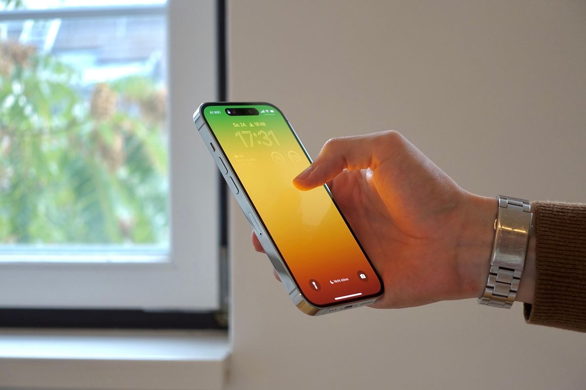 ios terbaru, ios terbaru iphone, Apple Rilis iOS 18.4, Bawa Segudang Fitur Baru