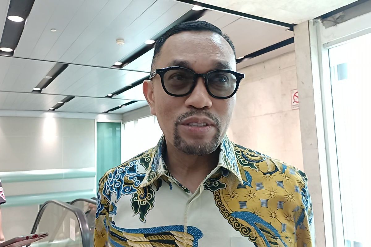 Komisi I DPR RI, Ahmad Sahroni, Wakil Ketua Komisi III DPR RI, orang tolol sedunia, ahmad sahroni nasdem, ahmad sahroni dicopot, rusdi masse mappasessu, rotasi pimpinan dpr ri, Nasdem Copot Ahmad Sahroni dari Posisi Wakil Ketua Komisi III DPR, Diganti Rusdi Masse