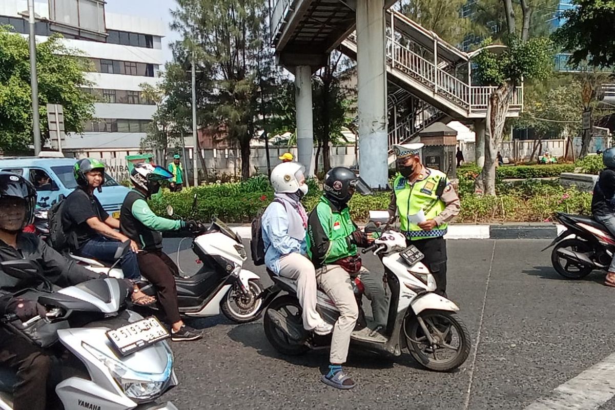 Operasi Zebra, Operasi Zebra 2025, operasi zebra, besaran denda tilang, denda tilang, operasi zebra 2025, Daftar Besaran Denda Tilang Pada Operasi Zebra 2025