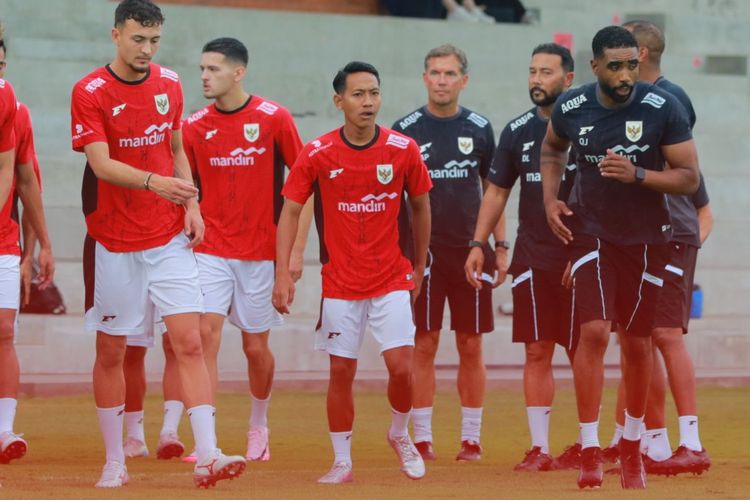 Piala Dunia 2026, Timnas Indonesia, Indonesia vs China, Kualifikasi Piala Dunia 2026, Dedi Kusnandar, Persib, Beckham Putra, Persib Bandung, Indonesia Vs China, kualifikasi piala dunia 2026, jadwal timnas indonesia vs china, prediksi Indonesia vs China, Prediksi Indonesia Vs China, Atmosfer GBK Bisa Membius Naga