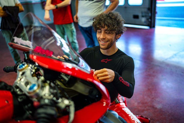 Jorge Martin, Aprilia Racing, Enea Bastianini, Luca Marini, Enea Bastianini, Luca Marini, atau Ai Ogura?