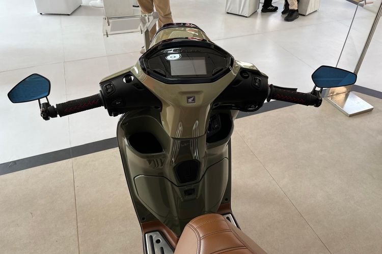 Honda Stylo 160, Street Style, Pekan Raya Jakarta, DJ Custom, Honda Stylo 160: Sentuhan Street Style yang Bikin Pangling