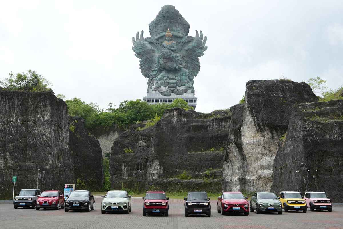 VinFast, mobil listrik, VCreator Summit 2025, PHEV, pabrikan China, pasar mobil listrik, VinFast Bicara Peluang Pasarkan Mobil PHEV di Indonesia