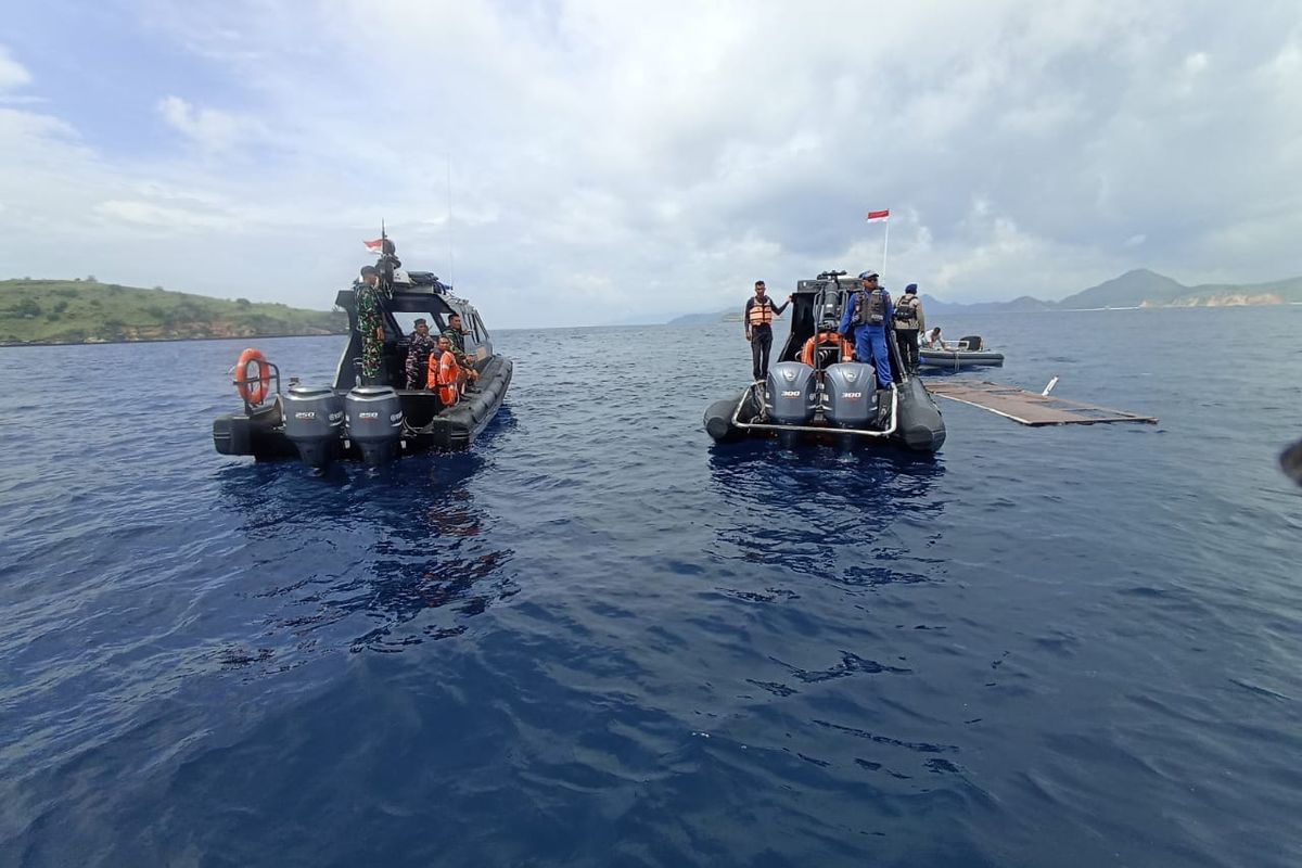 cuaca ekstrem, Pulau Padar, kapal tenggelam, Pelayaran ke Pulau Padar-Komodo Dihentikan, Fokus Pencarian Korban Tenggelam