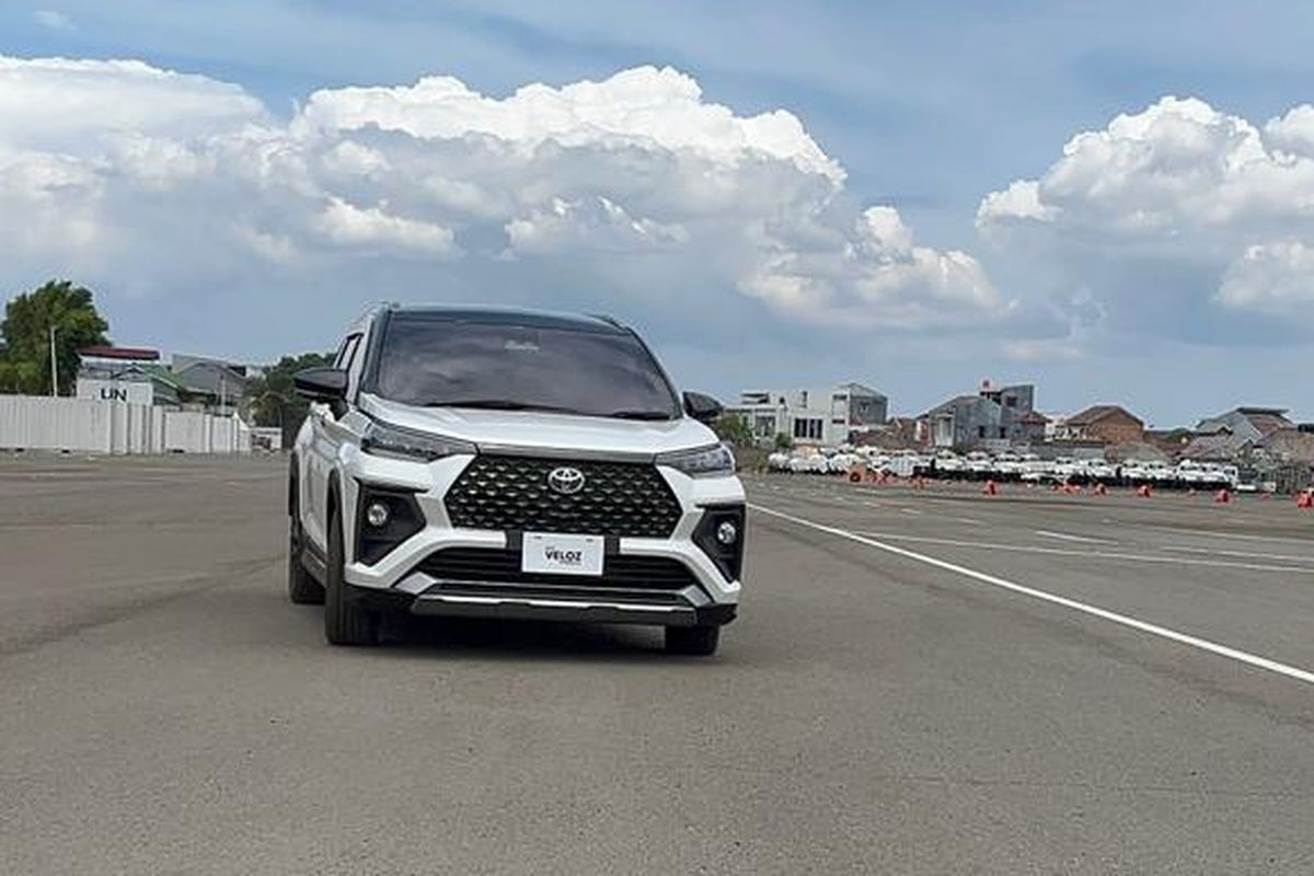 Veloz Hybrid, mesin, tenaga, torsi, Toyota, Torsi, Tenaga, veloz hybrid, Lebih Bertenaga, Intip Detail Spesifikasi Mesin Toyota Veloz Hybrid