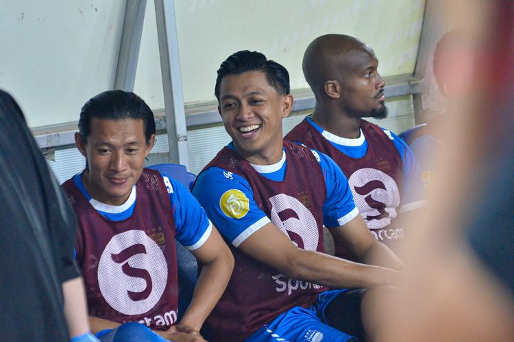 Persib, Febri Hariyadi, Bojan Hodak, Timnas Indonesia, Dimas Drajad, Persib Bandung, Menit Bermain bagi Dimas Drajad dan Febri Hariyadi Sebelum Akhir Musim