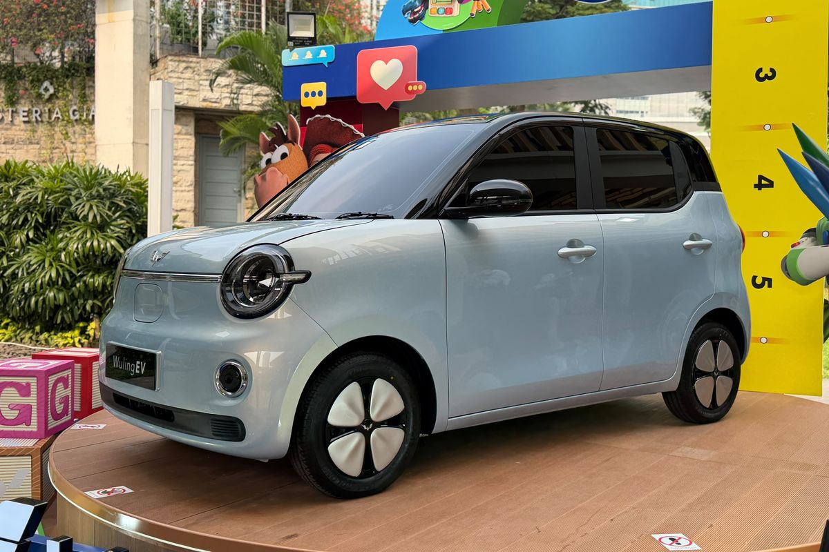 Wuling, mobil listrik, Wuling Aira EV Sudah Bisa Dipesan, Tanda Jadi Rp 10 Juta