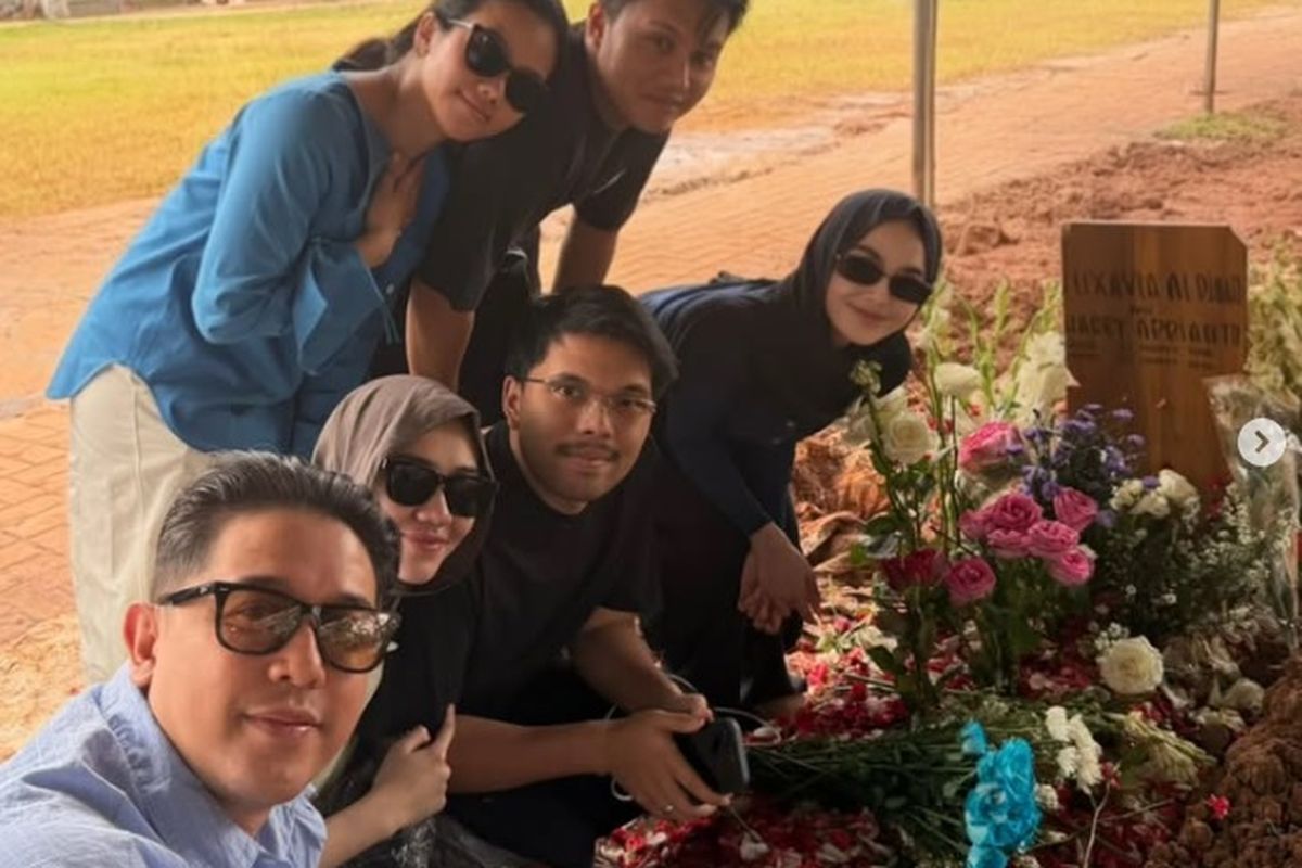 Mengapa Kehilangan Sahabat Terasa Seberat Keluarga?