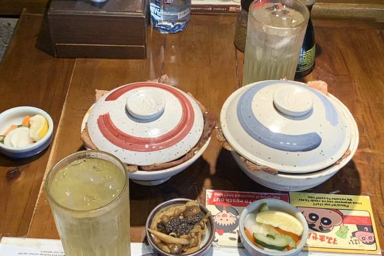 panduan makan di Obihiro Nikudon, Obihiro Nikudon Blok M, Review Obihiro Nikudon, Resto Jepang Viral di Blok M, Lokasi Obihiro Nikudon, Jam buka Obihiro Nikudon, Daftar dan harga menu Obihiro Nikudon, Tips antre di Obihiro Nikudon