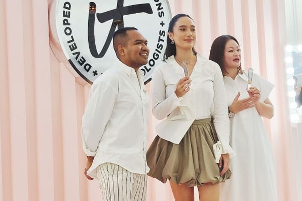Tatjana Saphira, Kulit berjerawat, cara tatjana saphira berdamai dengan jerawat, cara tatjana saphira merawat kulit berjerawat, IT Cosmetics, berdamai dengan jerawat, Cerita Tatjana Saphira Belajar Berdamai dengan Jerawat dan Mencintai Diri Sendiri