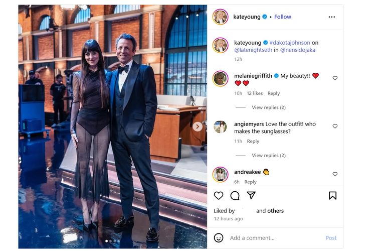 Dakota Johnson, Dakota Johnson Chris Martin, dakota johnson chris martin putus, dakota johnson revenge dress, dakota johnson dress, outfit dakota johnson, Dakota Johnson Tampil Berani dengan Revenge Dress Usai Putus dari Chris Martin