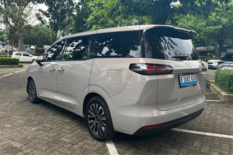 Cortez Darion, Cortez Darion EV, Wuling, Bahas Desain Eksterior Wuling Cortez Darion EV: Elegan Futuristik, Wajah Lebih "Clean" dan Aerodinamis, Profil Proporsional, Buritan Berkarakter, Kesimpulan