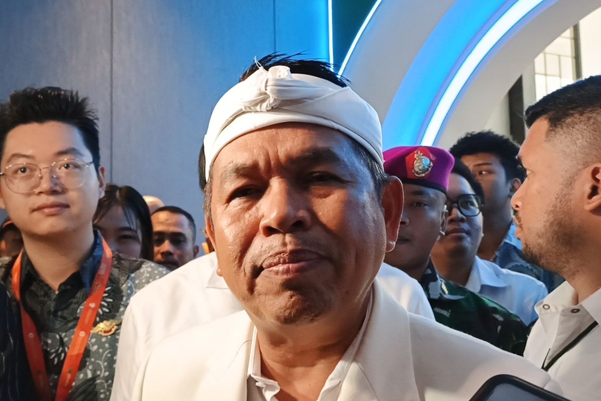 Dirut BJB, Plt Dirut BJB, Dedi Mulyadi, Jawa Barat, Gubernur Jawa Barat, direktur utama bjb, Gubernur Jawa Barat Dedi Mulyadi soal Penunjukan Plt Dirut BJB: Malam Ini Sudah Diputuskan , Menjaga Kelangsungan Operasional BJB, Kenangan Dedi Mulyadi Tentang Yusuf Saadudin, Pertemuan Terakhir dengan Yusuf Saadudin, Operasional BJB Tetap Berjalan Normal