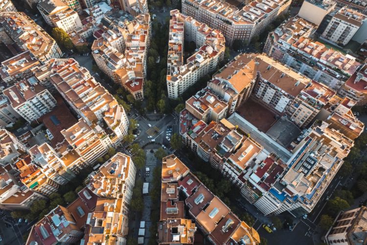 kota terindah di dunia, 10 Kota Terindah Dunia dengan Sejarah dan Arsitektur Ikonis, 1. Paris, Prancis, 2. Venesia, Italia, 3. Kyoto, Jepang, 4. Praha, Republik Ceko, 5. Cape Town, Afrika Selatan, 6. Rio de Janeiro, Brasil, 8. Dubrovnik, Kroasia, 9. Barcelona, Spanyol