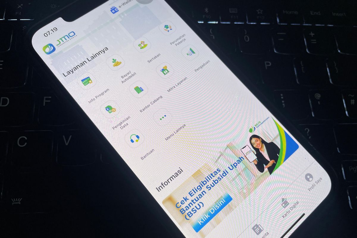 cara mengatasi tidak bisa login JMO, BSU 2025, cek BSU di JMO, cara mengatasi aplikasi JMO tidak bisa login, bagaimana cara mengatasi aplikasi JMO tidak bisa login, cara mengatasi gagal login JMO, Penyebab aplikasi JMO tidak bisa login, penyebab gagal login JMO, kenapa aplikasi JMO tidak bisa login, penyebab aplikasi JMO tidak bisa login, Penyebab tidak bisa login JMO, Penyebab gagal login JMO, Cara mengatasi aplikasi JMO tidak bisa login, Cara mengatasi gagal login JMO, Cara cek penerima BSU 2025, cara cek BSU 2025, Kenapa aplikasi JMO tidak bisa login, Cara mengatasi tidak bisa login JMO, X Cara Mengatasi Gagal Login Aplikasi JMO saat Cek Penerima BSU 2025, 1. Koneksi internet buruk, 2. Salah memasukkan email dan kata sandi, 3. Lupa kata sandi, 4. Cache aplikasi JMO yang menumpuk, 5. Bug pada sistem HP, 6. Aplikasi JMO sudah terlalu usang, 1. Periksa koneksi internet, 2. Periksa email dan kata sandi, 3. Buat kata sandi baru, 4. Muat ulang aplikasi JMO, 5. Menghapus cache JMO, 7. Restart HP, 8. Update aplikasi JMO, 9. Menunggu pemeliharaan sistem selesai, 10. Hubungi Call Center BPJS Ketenagakerjaan