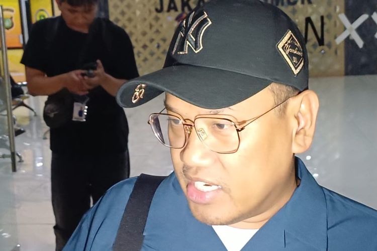Uya Kuya, polres jaktim, penjarahan rumah anggota dpr, penjarahan rumah Uya Kuya, Uya Kuya Akui Belum Hitung Kerugian Penjarahan, Sejumlah Barang Penting Belum Kembali