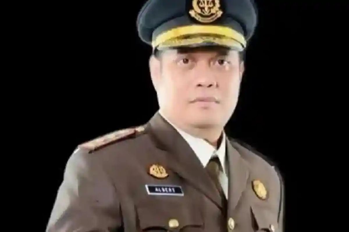 OTT KPK, Albertinus Parlinggoman Napitupulu, Sosok Albertinus Parlinggoman Napitupulu yang Terjaring OTT KPK di Kajari HSU, Sosok Albertinus Parlinggoman Napitupulu, Pernah menangani pemulihan kerugian negara Rp 1,3 miliar, Jejak kasus suap tahun 2013, Laporan Harta Kekayaan Rp 1,12 miliar