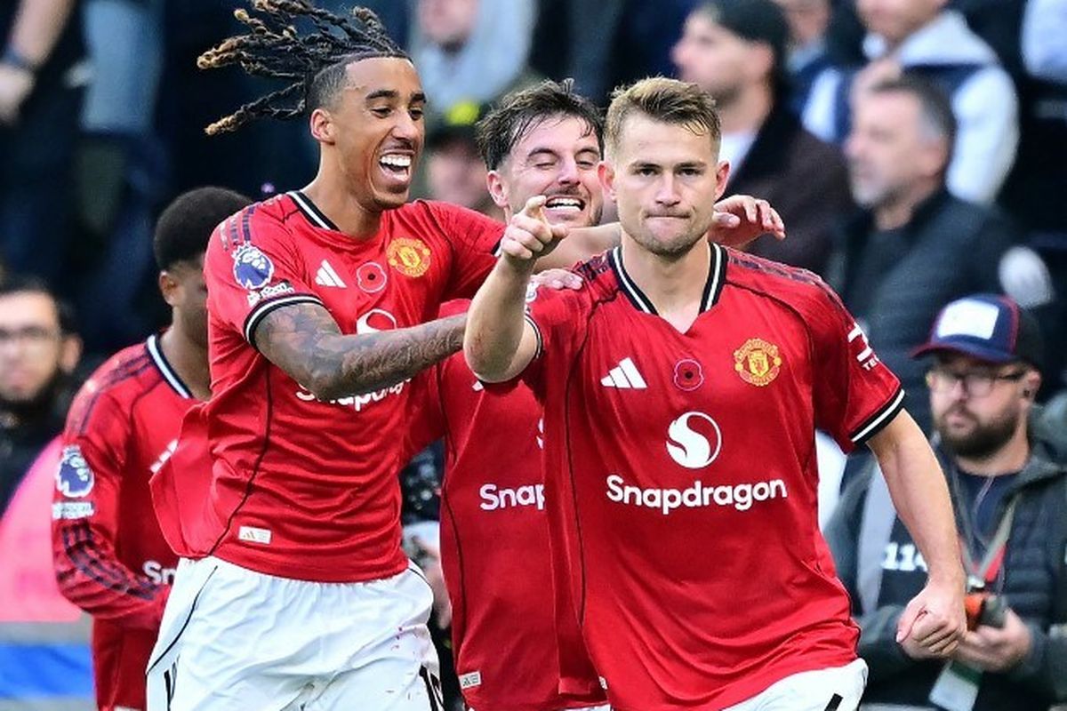Tottenham Hotspur, skor Tottenham vs Man United, Manchester United, Liga Inggris, klasemen Liga Inggris, Klasemen Liga Inggris, Matthijs de Ligt, skor tottenham vs man united, Manchester United vs Tottenham Hotspur, Skor Tottenham Vs Man United 2-2, De Ligt Blak-blakan Soal Lini Depan Tim