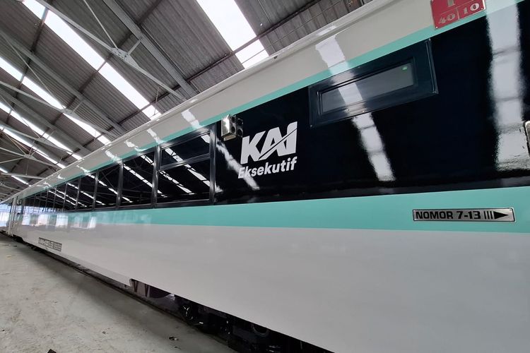 PT KAI, aturan merokok di kereta, aturan dilarang merokok di kereta, Aturan Merokok di Kereta Api Indonesia, Dilarang Sejak Tahun 2012