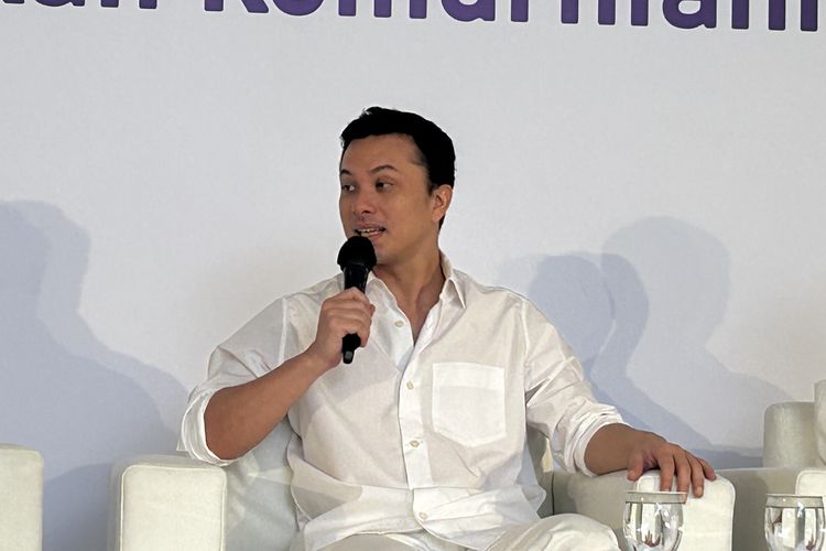 kesehatan mental, Nicholas Saputra, mindful, cara menjaga kesehatan fisik dan mental, cara Nicholas Saputra menjaga kesehatan fisik dan mental, puasa gadget, hidup nicholas saputra, tips nicholas saputra, nicholas saputra umur, Cara Nicholas Saputra Jaga Kesehatan Mental dan Tubuh, Puasa Gadget, 1. Tidur cukup setiap hari, 2. Jaga asupan makanan dan minuman, 3. Coba puasa gadget, 4. Hindari gadget pada waktu tidak produktif