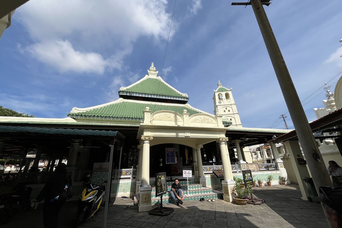 masjid kampung kling, masjid kampung kling melaka, masjid bersejarah di melaka, masjid kampung kling malacca, Masjid di Melaka ini Punya Arsitektur Lintas Negara, Seperti Apa Bentuknya?