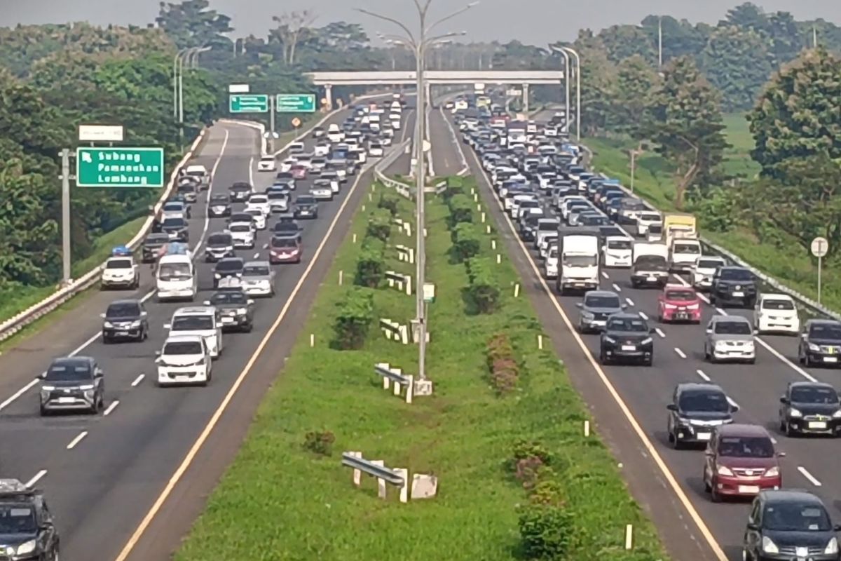 overheat, mesin, kemacetan, radiator, Mobil Overheat Saat Mudik? Lakukan Langkah Darurat Ini