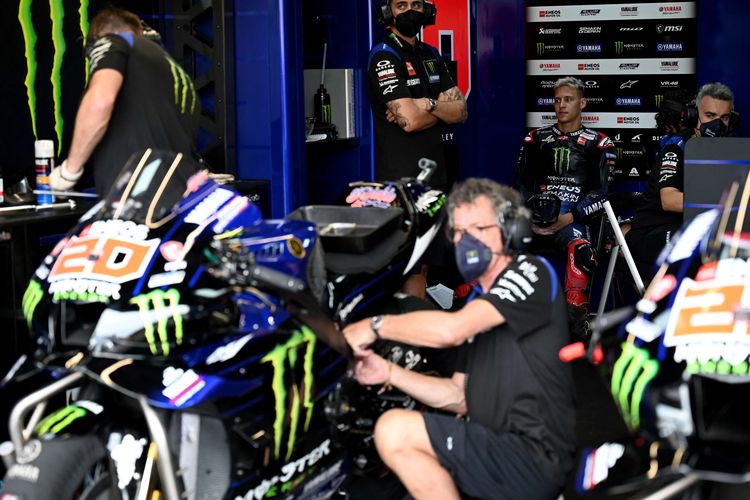MotoGP, mesin V4, Yamaha, Fabio Quartararo, Yamaha Akui Sulit Kembangkan Mesin V4 MotoGP 2026