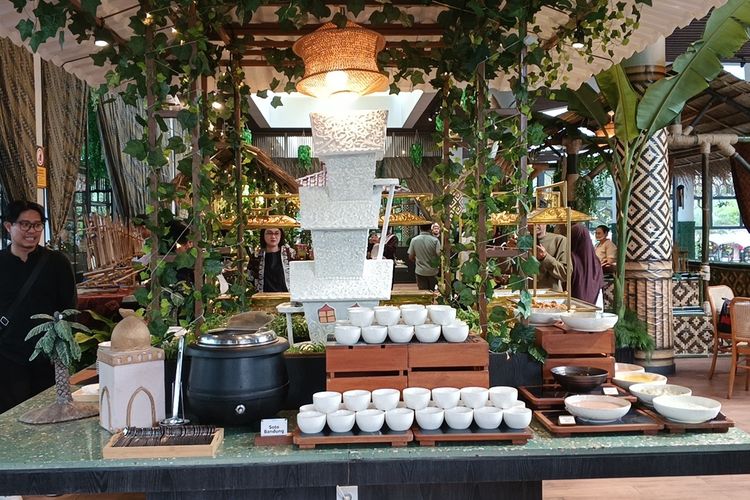 Taman Safari Bogor, Iftar di Taman Safari Bogor, Ngabuburit Nonton Satwa Sambil Santap Sapi Guling