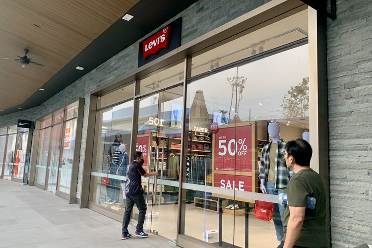 Jakarta Premium Outlets, wisata kuliner, Jam buka Jakarta Premium Outlets, toko di Jakarta Premium Outlets, Wisata Kuliner, 3 Tips Berkunjung ke Jakarta Premium Outlets, Datang Sore Hari