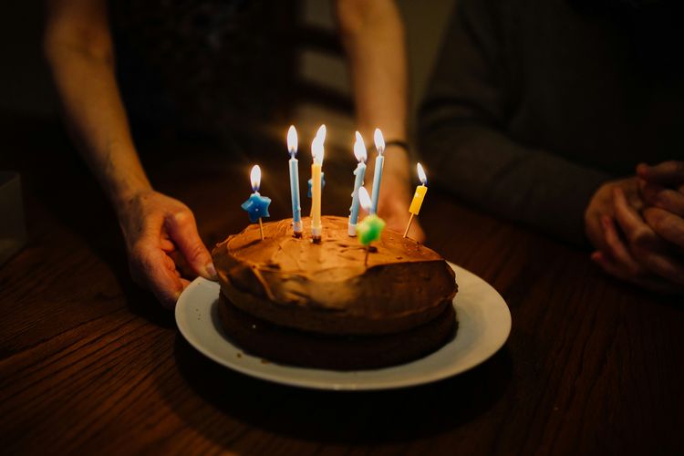 zodiak, Taurus, zodiak taurus, zodiak Cancer, zodiak yang setia, zodiak yang selalu ingat teman, zodiak yang setia kawan, 5 Zodiak yang Paling Selalu Mengingat Ulang Tahun Teman, Ada Taurus, 1. Taurus (20 April–19 Mei), 2. Virgo (22 Agustus–21 September), 3. Libra (22 September–21 Oktober), 4. Scorpio (22 Oktober–20 November), 5. Cancer (21 Juni–22 Juli)