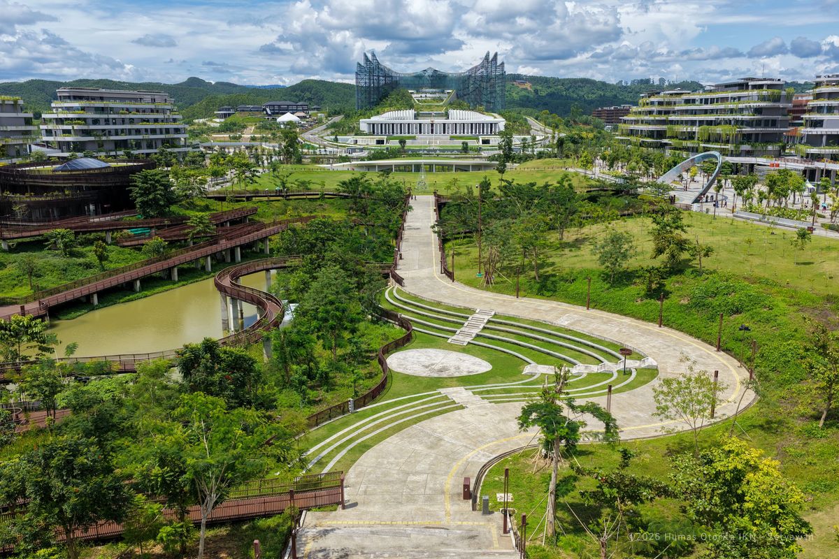 IKN Jadi Tempat Wisata Saat Lebaran, Ratusan Ribu Orang Berkunjung, Kunjungan di IKN meningkat, pelayanan tetap optimal, Istana Negara dan Masjid Negara jadi magnet utama, Destinasi populer lainnya di IKN, Plaza Seremoni &amp; Plaza Bhinneka dipadati pengunjung
