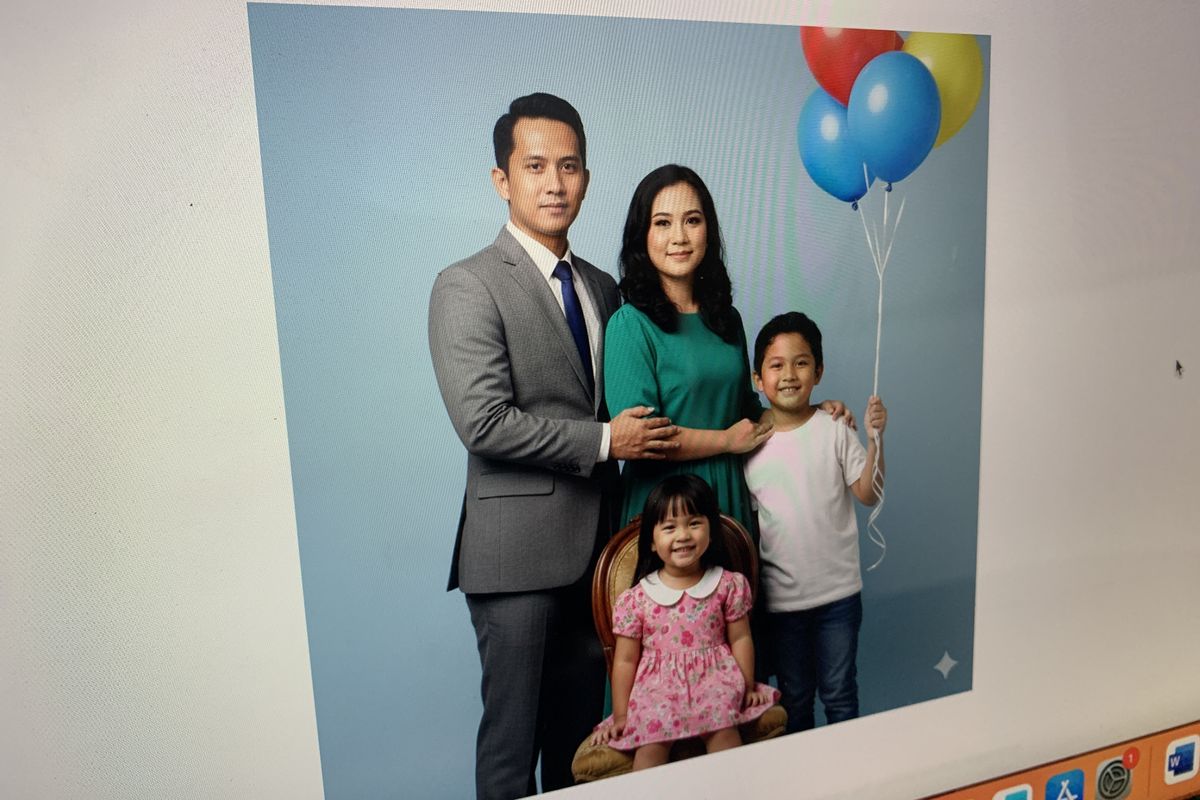 Gemini AI foto studio, foto studio Gemini AI, Gemini AI foto studio bareng keluarga, Gemini AI foto studio dengan keluarga, Teks Gemini AI foto studio dengan keluarga, Prompt Gemini aI foto studio bareng keluarga, 20 Contoh Prompt Gemini AI Foto Studio Bareng Keluarga, Menarik Dicoba