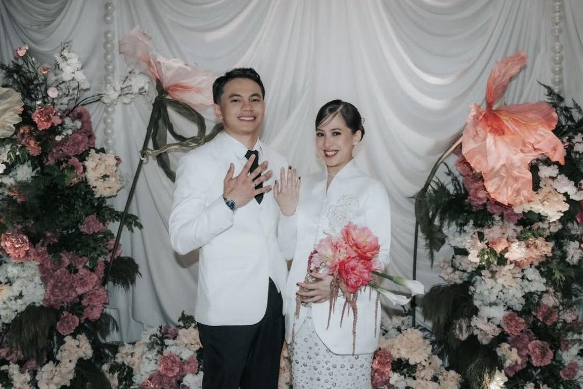 Tsaqib, Gaya Elegan Adhisty Zara dan Tsaqib di Hari Pernikahan, Pakai Baju Pengantin Bernuansa Putih