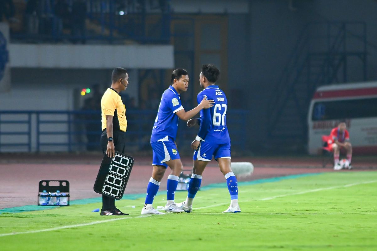 Persib, Adam Alis, AFC Champions League Two, Selangor FC, Persib Bandung, selangor fc, ACL 2, ACL 2 2025-2026, Bojan Hodak, Tak Jarang Jadi Cadangan Persib Bandung, Ini Respons Berkelas Adam Alis