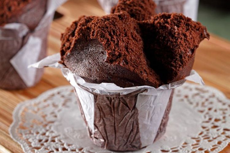 resep bolu gula aren, resep bolu kukus gula aren tanpa mixer, resep bolu kukus gula aren mekar, bolu lembut moist, bolu lembut dan moist, resep bolu empuk, 3 Tips Bikin Bolu Gula Aren Empuk dan Tahan Lama, Ini Bahan Rahasianya!