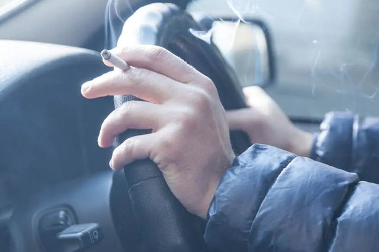 BMW 320i F30, Mobil Matik, Hemat BBM, SIM Indonesia, UU LLAJ, Kaca Mobil Berembun Saat Hujan, Pemilik BMW 320i F30, SIM Indonesia di Luar Negeri